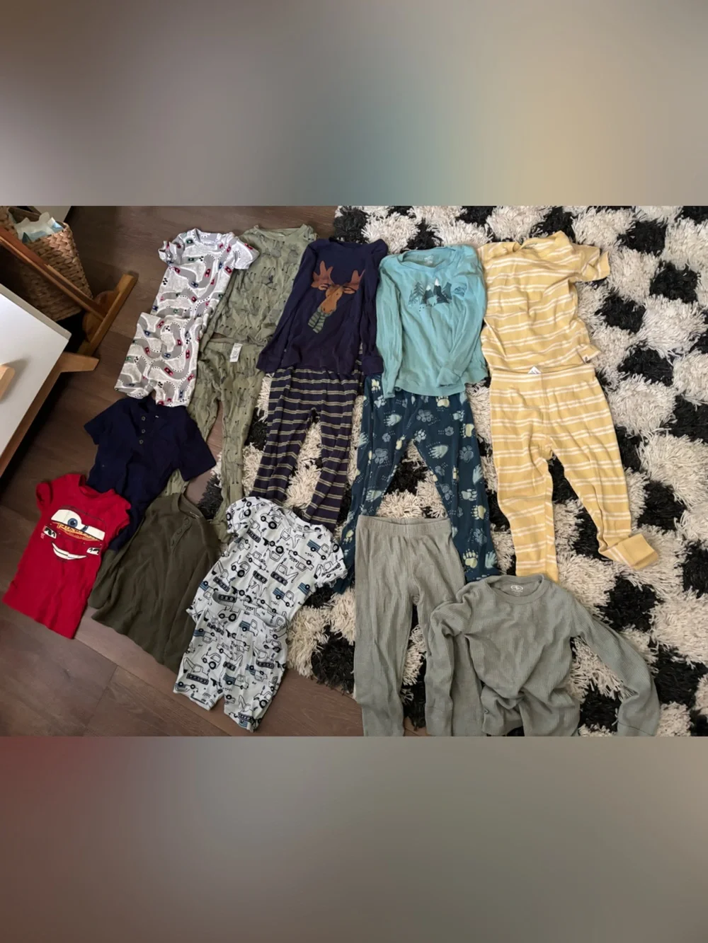 Mixed Pajama Bundle multiple brand - Assorted Colors short and long sleeve 3-5T